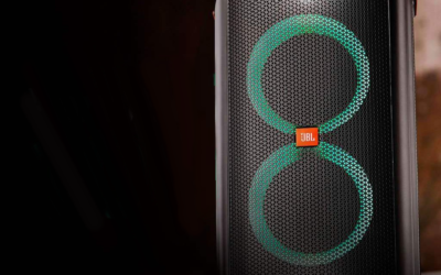 Tout savoir sur la JBL PARTYBOX 100